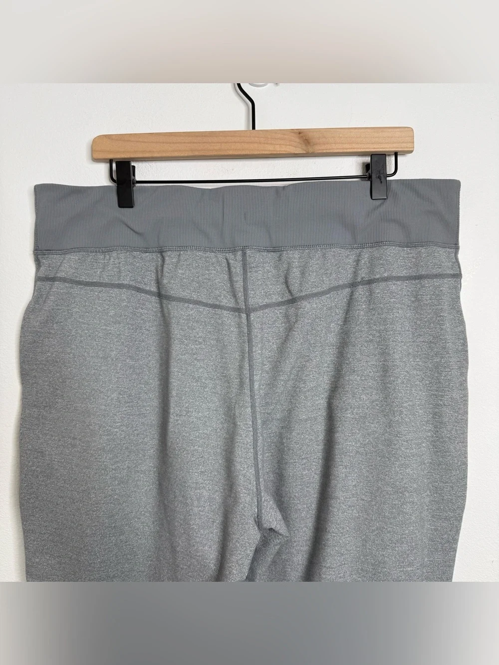 Lululemon Heather Gray Drawstring Cropped Jogger Pants 12 Dance Loungewear